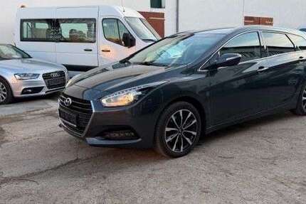 Hyundai i40 276.000 km 4.999 &euro; Halle (Saale) 06112
