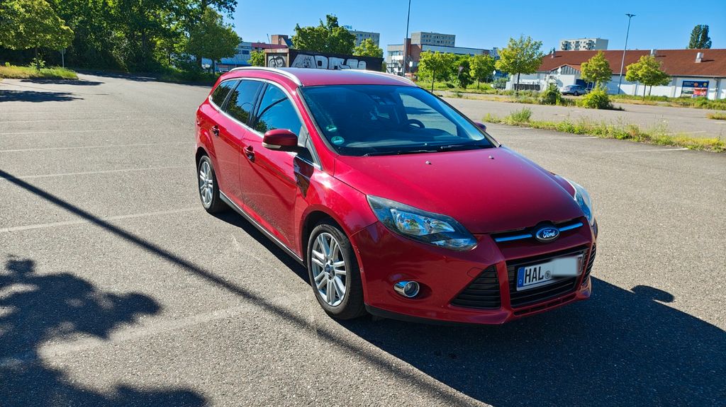 Ford Focus 156.000 km 5.900 &euro; Halle 06130