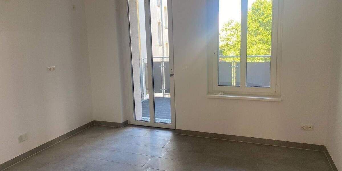Etagenwohnung Halle (Saale) Innenstadt - 4 Zimmer, 101 m&sup2;, 1.300&euro; | Angebot:26274022