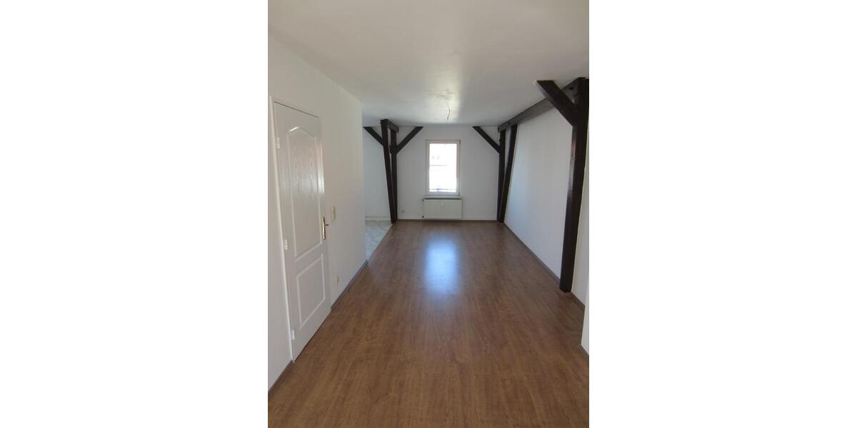 Dachgeschoßwohnung Halle (Saale) Büschdorf - 2 Zimmer, 76 m&sup2;, 400&euro; | Angebot:23246276