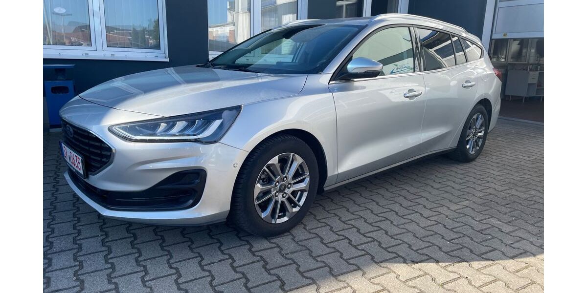 Ford Focus 34.998 km 21.399 &euro; Leuna 06237