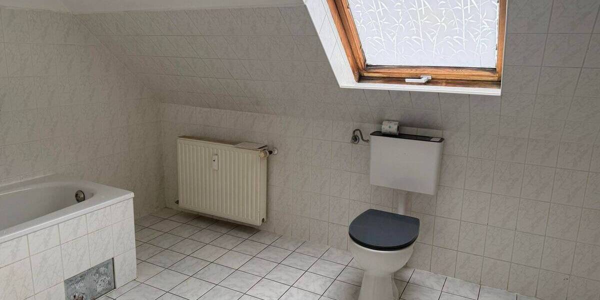 Etagenwohnung Halle Freiimfelde - 4 Zimmer, 90 m&sup2;, 549&euro; | Angebot:26799422