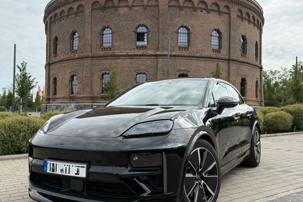 Porsche Macan 11.700 km 89.999 &euro; Halle 06110