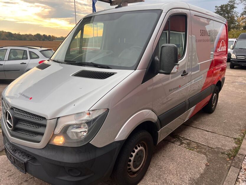 Mercedes-Benz Sprinter 189.000 km 14.900 € Leipzig / Holzhausen 04288