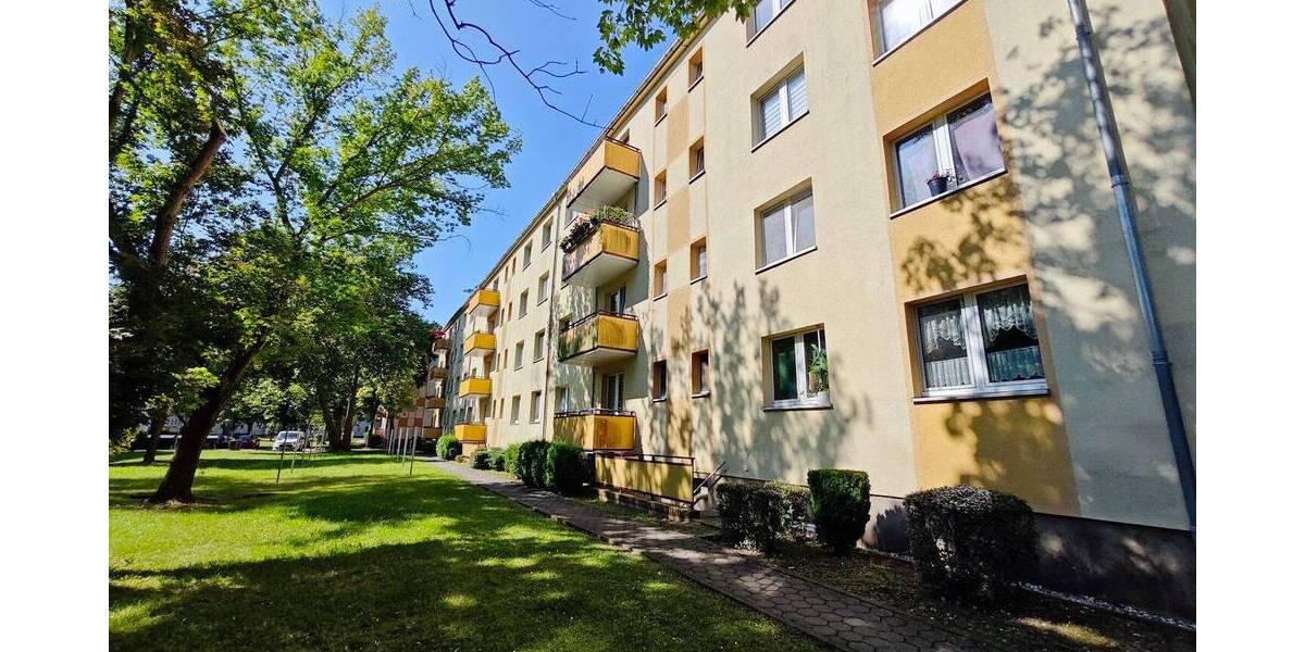 Etagenwohnung Merseburg Kötzschen - 2 Zimmer, 48 m&sup2;, 313&euro; | Angebot:26190127