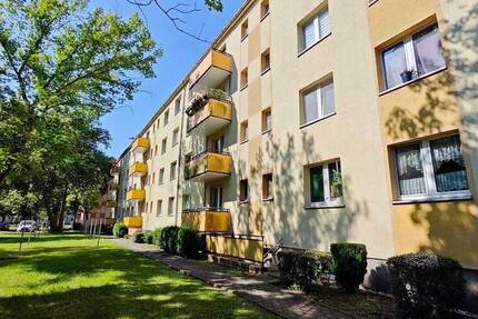 Wohnung Merseburg Kötzschen - 2 Zimmer, 48 m&sup2;, 313&euro; | Angebot:26190127