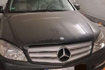 Mercedes-Benz 220 350.000 km 3.900 &euro; Könnern, Stadt 06420