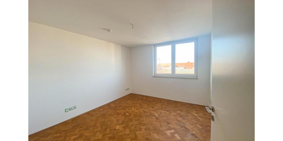 Etagenwohnung Halle (Saale) Damaschkestraße - 3 Zimmer, 95 m&sup2;, 1.000&euro; | Angebot:26587413