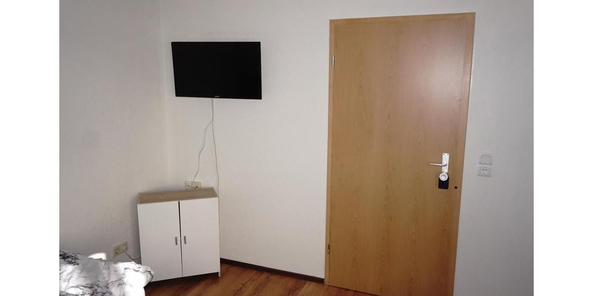 Etagenwohnung Halle (Saale) Büschdorf - 4 Zimmer, 100 m&sup2;, 700&euro; | Angebot:26587421