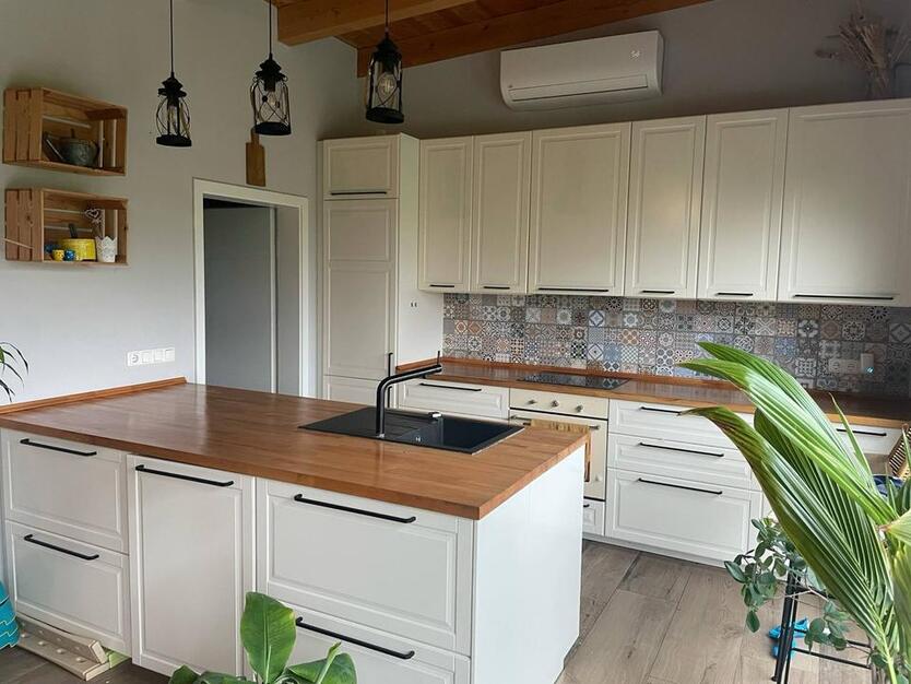 Neuwertiges Einfamilienhaus mit Solaranlage ohne Provision