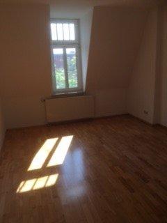 Etagenwohnung Halle (Saale) Damaschkestraße - 3 Zimmer, 92 m&sup2;, 795&euro; | Angebot:26394634
