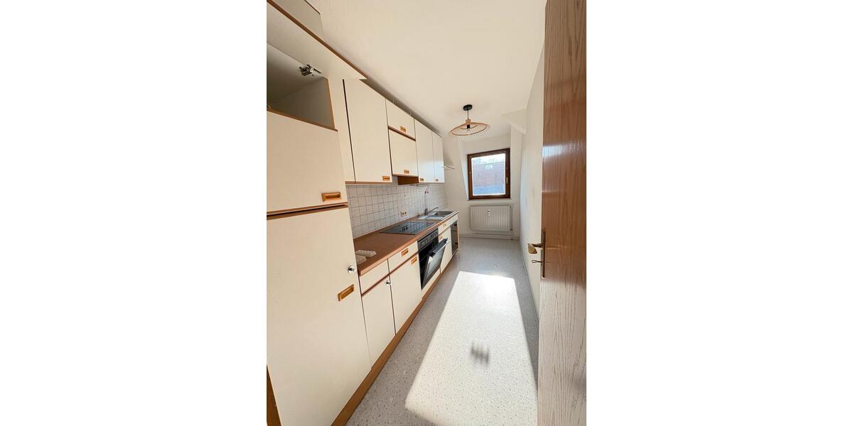 Dachgeschoßwohnung Eisleben (Lutherstadt) - 2 Zimmer, 59 m&sup2;, 340&euro; | Angebot:25217737