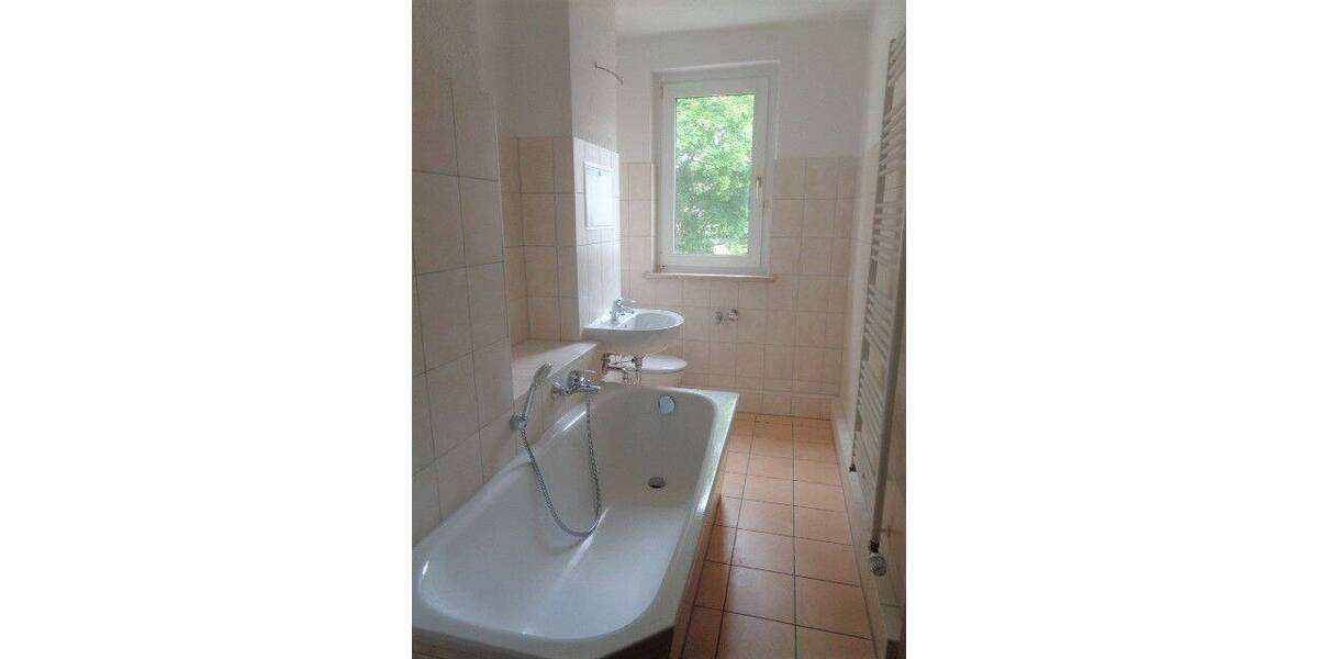 Etagenwohnung Braunsbedra Neumark - 2 Zimmer, 50 m&sup2;, 327&euro; | Angebot:26824585