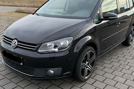 VW Touran 295.000 km 4.700 &euro; Schkeuditz 04435