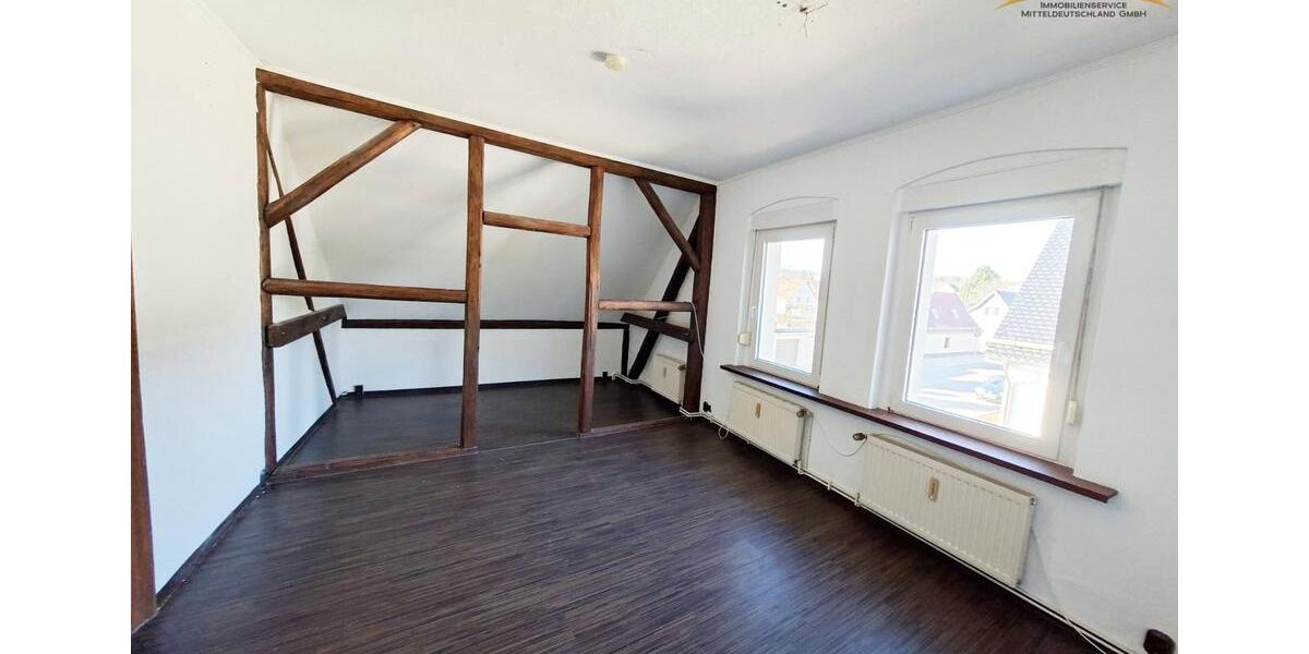 Dachgeschoßwohnung Eisleben (Lutherstadt) - 2 Zimmer, 69 m&sup2;, 483&euro; | Angebot:26177818