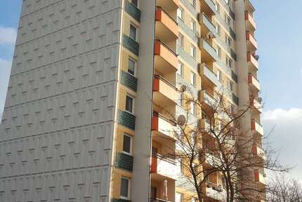 Wohnung Halle Halle-Neustadt - 4 Zimmer, 69 m&sup2;, 462&euro; | Angebot:27701768