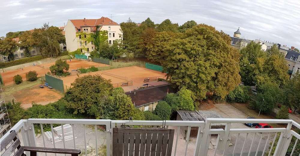 Wohnung zum Mieten in Halle 445 € 45.9 m²