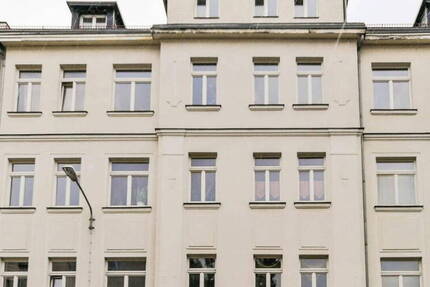 Fix & Fertig zum Neubezug ! 1,5 ZKB + schöner Balkon 51 qm frisch saniert sucht SIE!