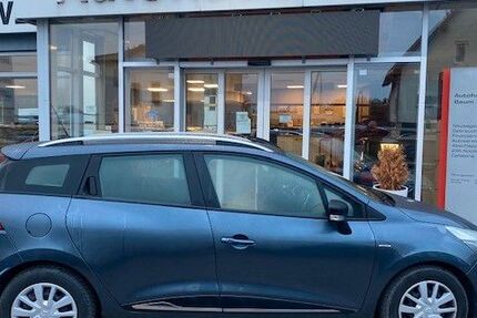 Renault Clio 136.000 km 5.900 € Halle/Saale 06116