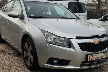 Chevrolet Cruze 119.021 km 4.999 &euro; Bad Lauchstädt 06246
