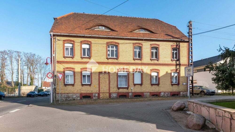 Einfamilienhaus Landsberg Oppin - 8 Zimmer, 240 m&sup2;, 230.000&euro; | Angebot:25212874
