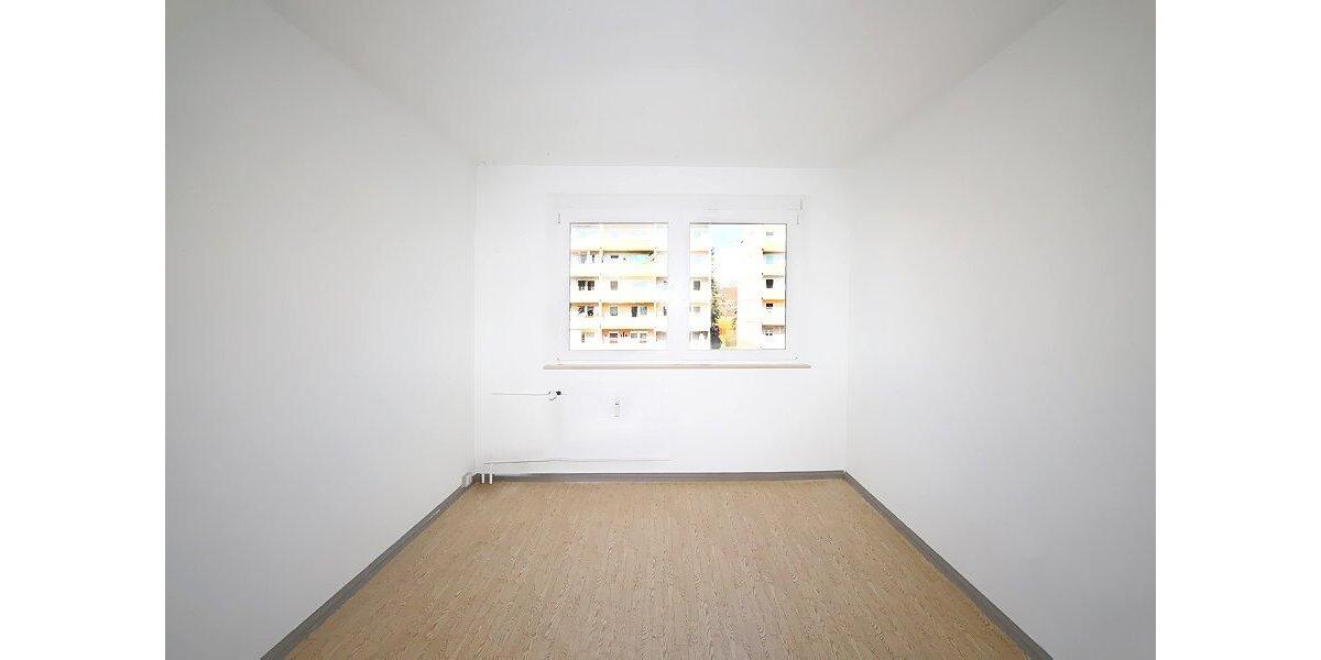 Etagenwohnung Eisleben (Lutherstadt) - 4 Zimmer, 66 m&sup2;, 334&euro; | Angebot:26262189