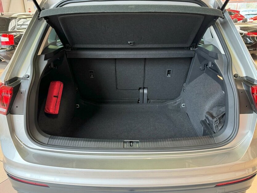 Tiguan 1.5 TSI DSG IQ /Navi/Shz/Spur/ACC/VZE/Ahk