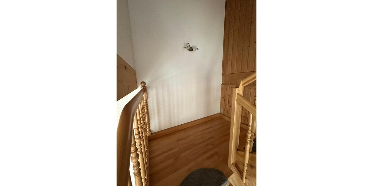 Reihenhaus Schkeuditz - 5 Zimmer, 130 m&sup2;, 1.250&euro; | Angebot:27624023