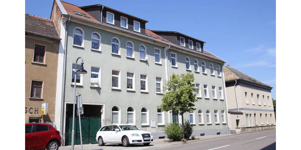 Etagenwohnung Lützen - 4 Zimmer, 110 m&sup2;, 850&euro; | Angebot:25689033