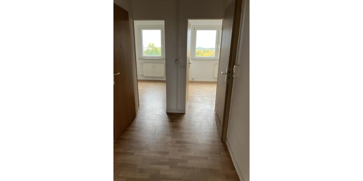 Dachgeschoßwohnung Halle (Saale) Nietleben - 6 Zimmer, 112 m&sup2;, 657&euro; | Angebot:24378268
