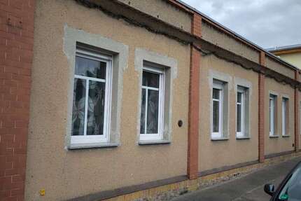 Haus Schkeuditz - 6 Zimmer, 140 m&sup2;, 289.000&euro; | Angebot:27137795