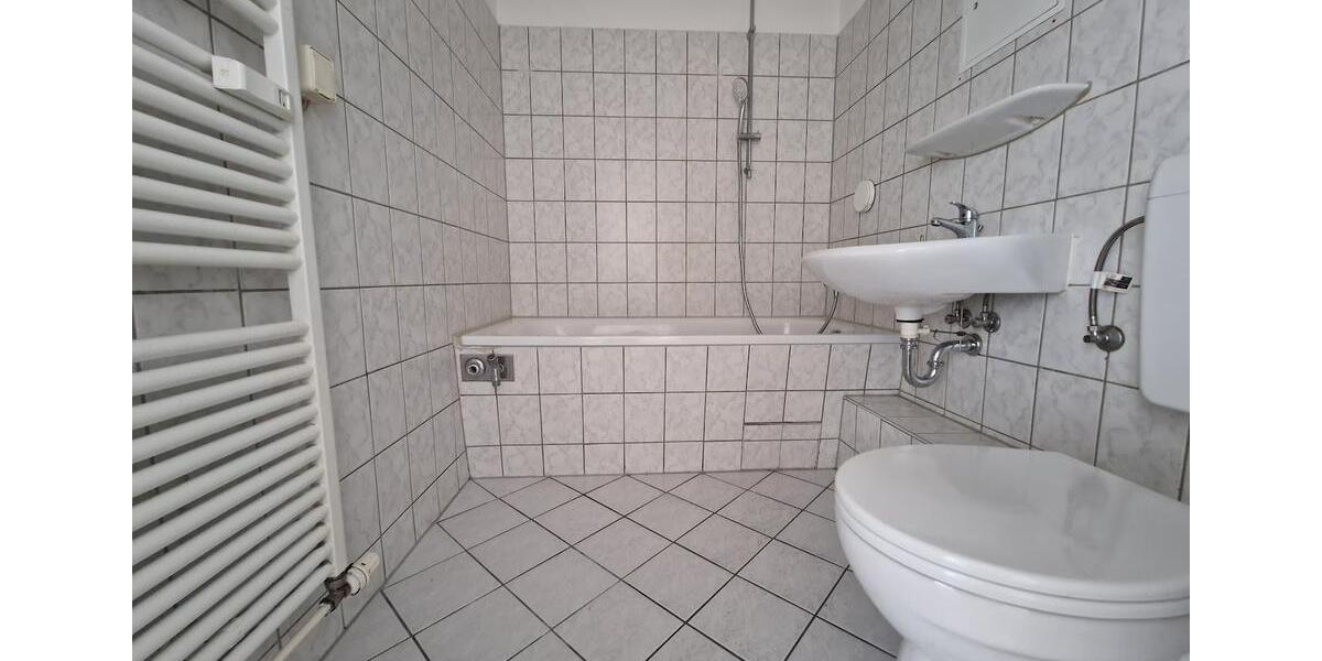 Etagenwohnung Halle (Saale) Halle-Neustadt - 2 Zimmer, 45 m&sup2;, 405&euro; | Angebot:25378243