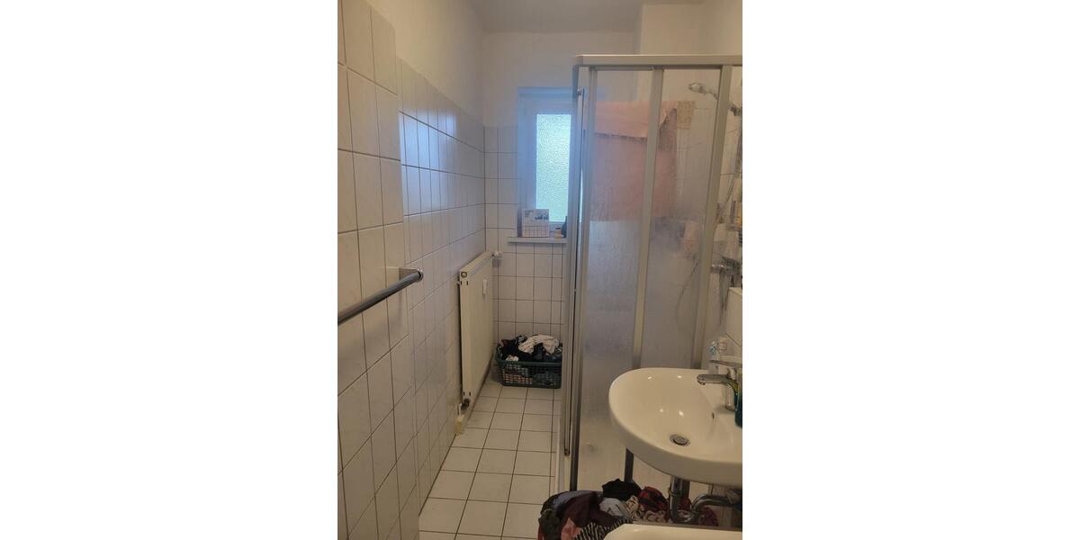 Etagenwohnung Halle (Saale) Damaschkestraße - 2 Zimmer, 40 m&sup2;, 400&euro; | Angebot:26618544