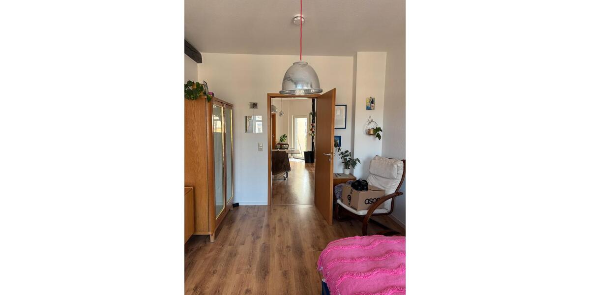 Dachgeschoßwohnung Halle (Saale) Damaschkestraße - 3 Zimmer, 74 m&sup2;, 808&euro; | Angebot:26426158