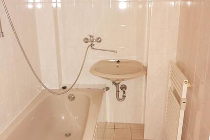 Wohnung Halle (Saale) Am Wasserturm/Thaerviertel - 3 Zimmer, 72 m&sup2;, 600&euro; | Angebot:27627536