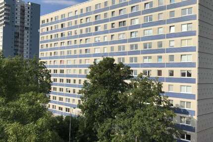 Wohnung Halle (Saale) Halle-Neustadt - 4 Zimmer, 69 m&sup2;, 430&euro; | Angebot:26832684
