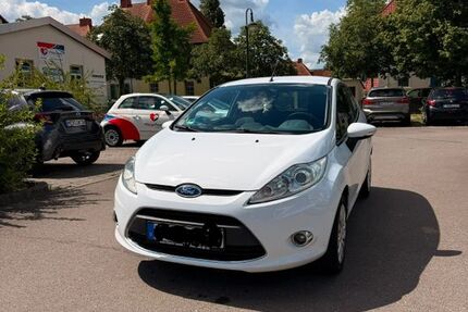Ford Fiesta 113.100 km 3.900 &euro; Leuna 06237