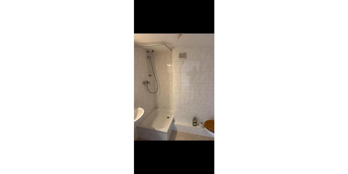 Dachgeschoßwohnung Halle (Saale) Büschdorf - 1 Zimmer, 28 m&sup2;, 300&euro; | Angebot:26005728