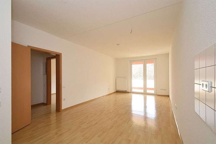 Wohnung zum Mieten in Halle (Saale) 379,88 € 50.05 m²
