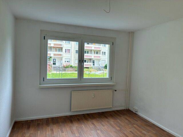Etagenwohnung Halle (Saale) Südliche Neustadt - 2 Zimmer, 41 m&sup2;, 252&euro; | Angebot:26804971