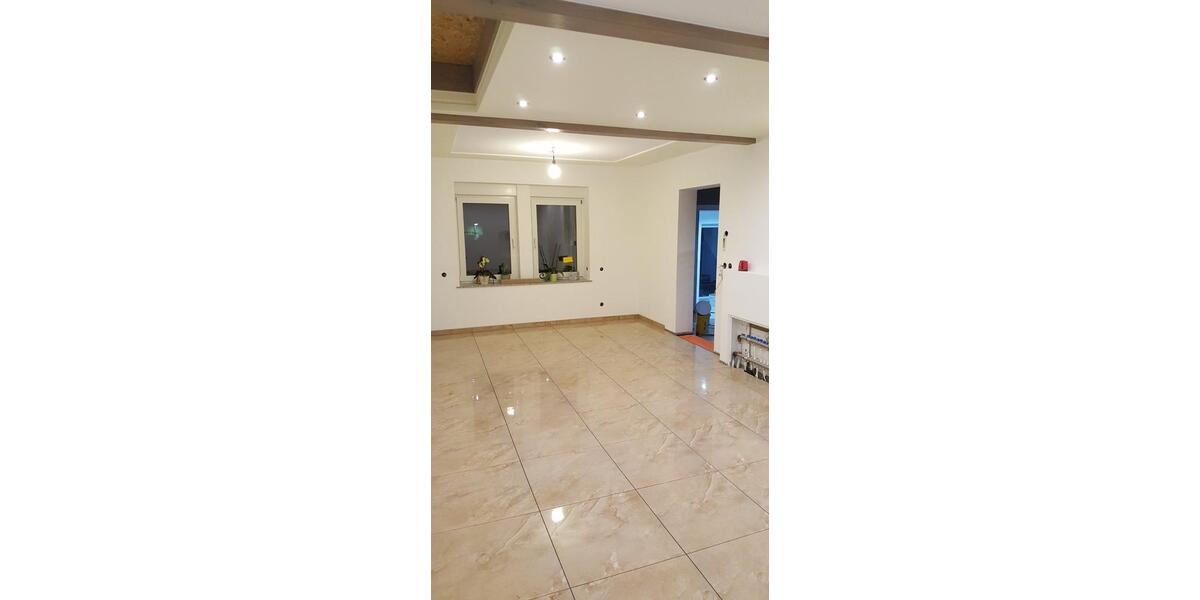 Einfamilienhaus Bad Lauchstädt - 6 Zimmer, 300 m&sup2;, 298.000&euro; | Angebot:25419216