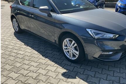Seat Leon 47.100 km 19.995 &euro; Wolfen 06766