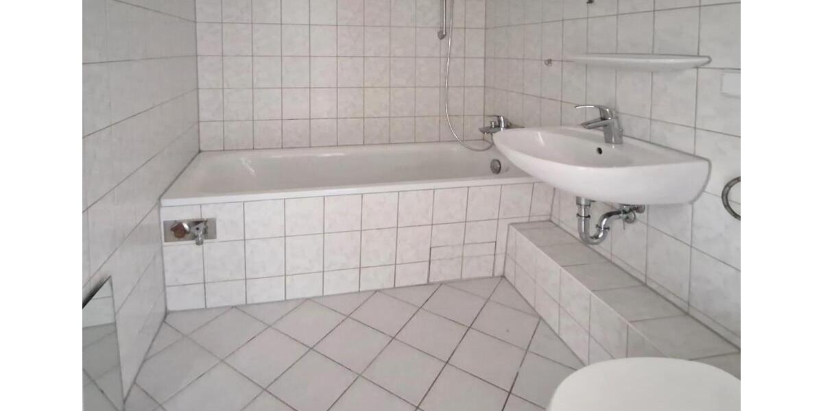 Etagenwohnung Halle (Saale) Halle-Neustadt - 3 Zimmer, 66 m&sup2;, 423&euro; | Angebot:26635043