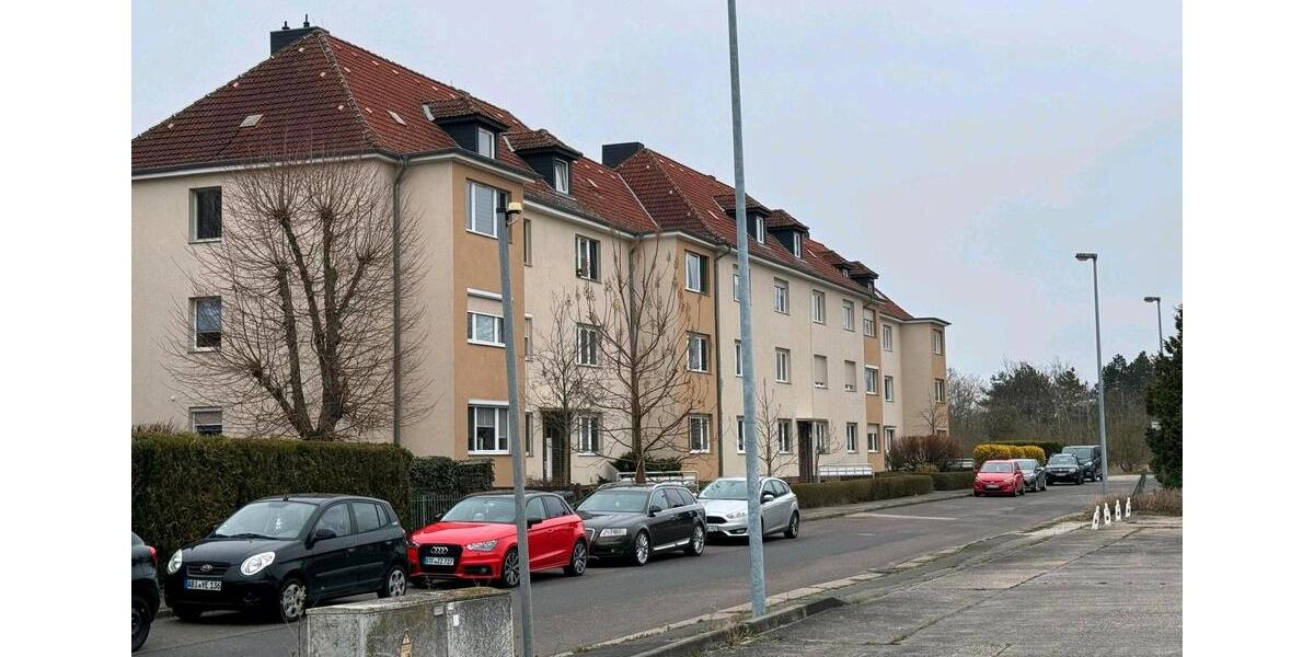 Etagenwohnung Bitterfeld-Wolfen Wolfen - 3 Zimmer, 86 m&sup2;, 725&euro; | Angebot:25408251