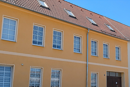 GEPFLEGTES MEHRFAMILIENHAUS MIT 3 WOHNUNGEN (VERMIETET) mit 4,99 % RENDITE - Haus Delitzsch | Angebot:26716096