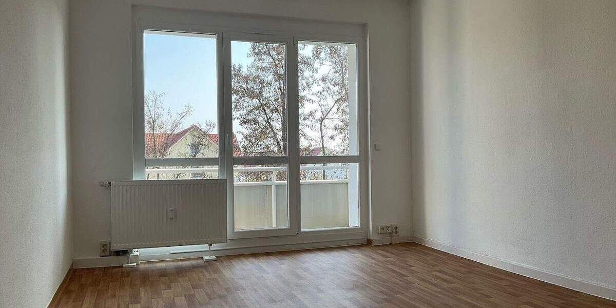 Etagenwohnung Bad Lauchstädt Kleinlauchstädt - 3 Zimmer, 58 m&sup2;, 379&euro; | Angebot:25985481