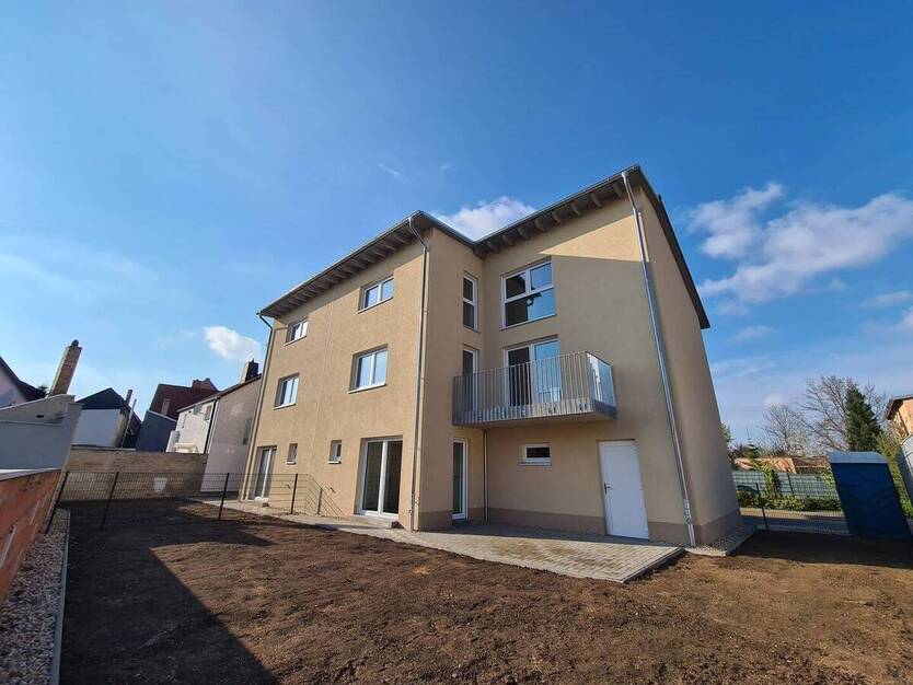 Einziehen und Wohlfühlen! Haushälfte mit Fußbodenheizung, Garage und Garten zu verkaufen! 4 zimmer