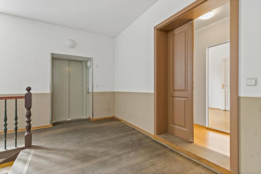 Hochwertige Bürofläche am Marktplatz - 176 m² - 360° Besichtigung