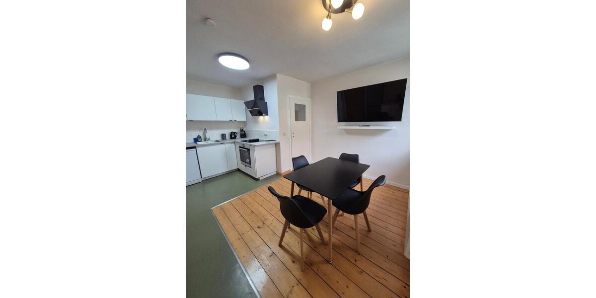 Einfamilienhaus Bad Dürrenberg - 8 Zimmer, 217 m&sup2;, 389.000&euro; | Angebot:25054296