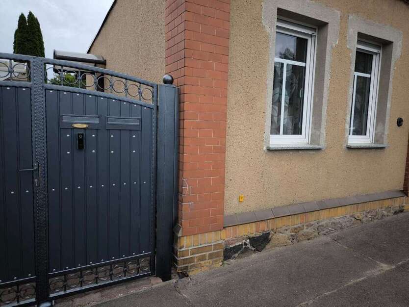 Haus zum Kaufen in Schkeuditz 359.000 € 140 m²